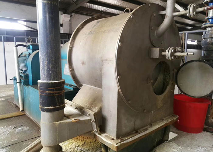 二手雙級活塞推料離心機1258751026891690560